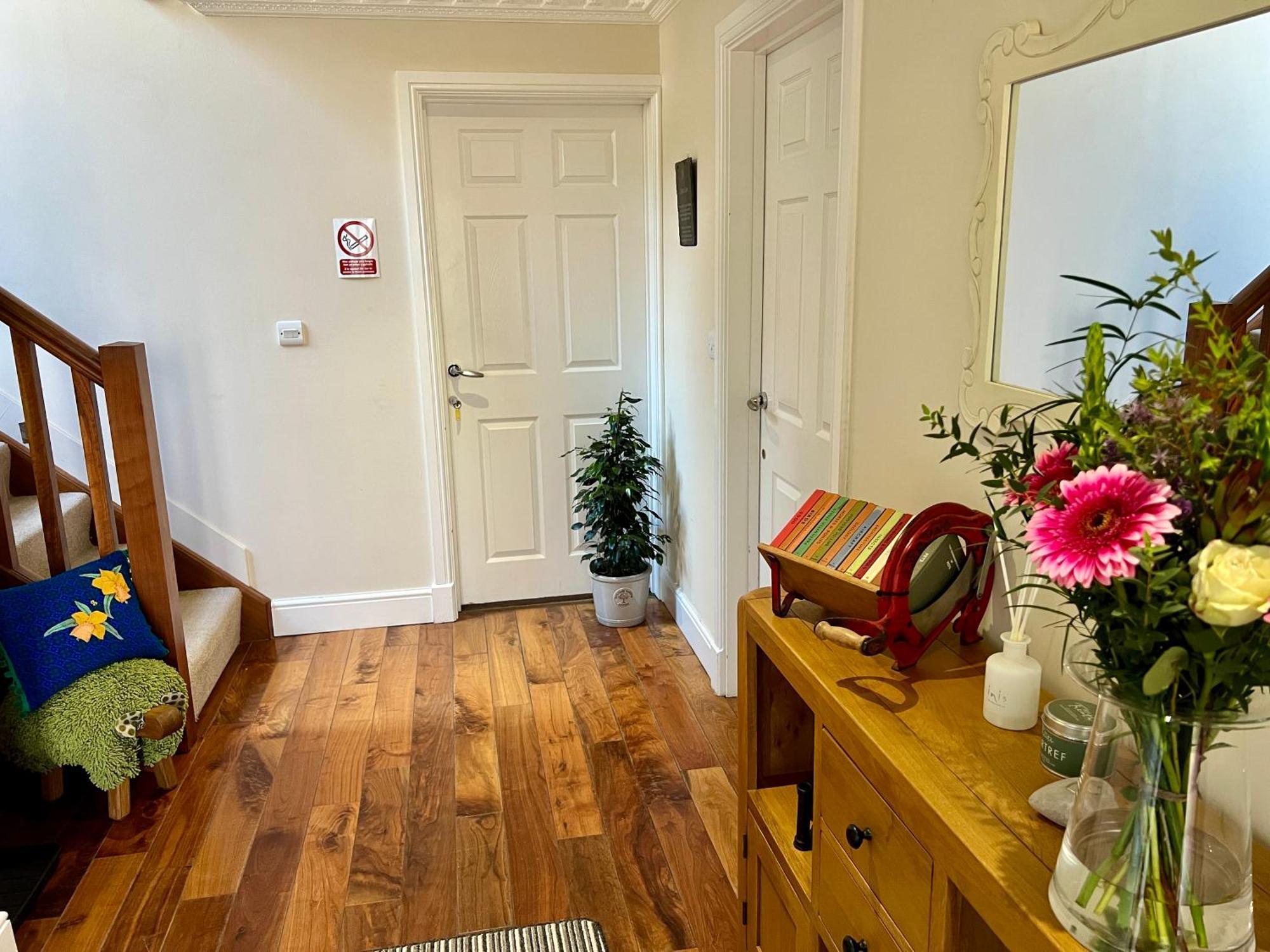 Roseberry House * Newcastle Emlyn